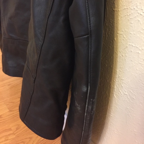 Leather jacket - Picture 7 of 7